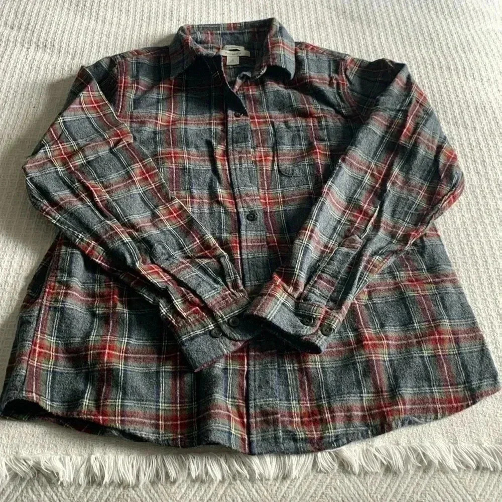 LL Bean relaxed fit flannel button down shirt